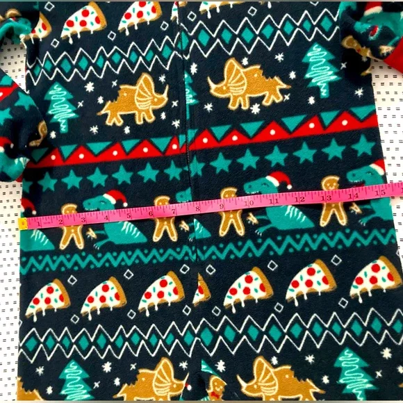 🍕Cat & Jack Christmas Dino🦖 Pajamas One Piece Sz: Small Gingerbread Man Pizza - Picture 9 of 9